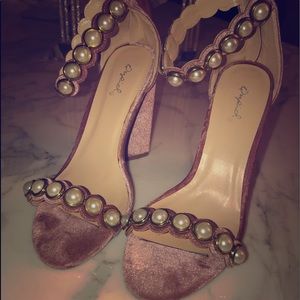 Dusty rose high heels with pearls 💕
